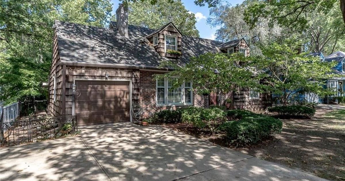 1274 W Gregory Blvd, Kansas City, MO 64114 ListReports