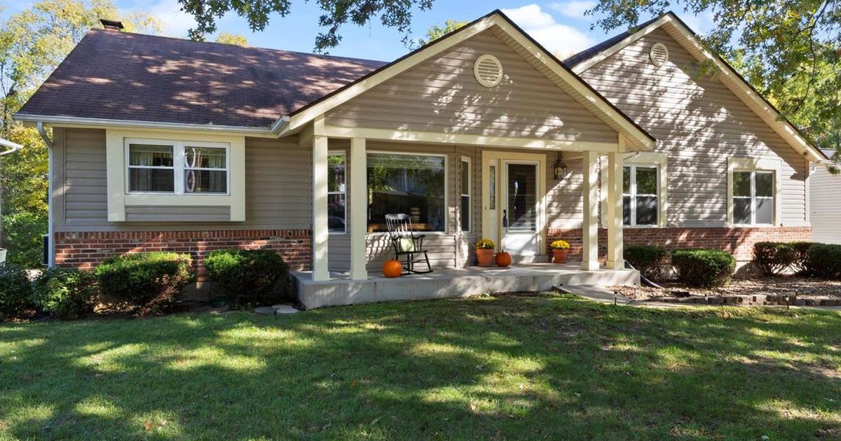 116 North Biddeford Court, St Charles, MO 63304 ListReports