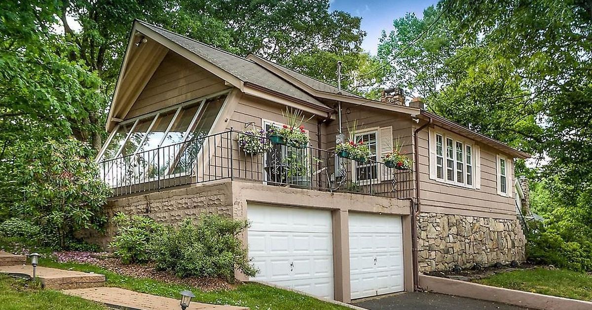 Charming 1930 S Sapphire Lake Community Home Global Property Systems
