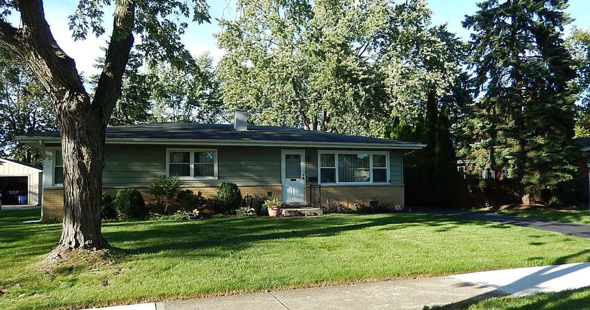 510 East Highland Avenue, Mount Prospect, IL 60056 ListReports