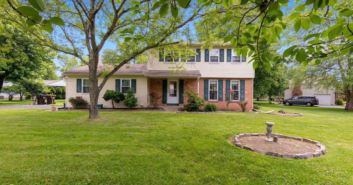 2068 Stewart Drive, Hatfield, PA, 19440 ListReports