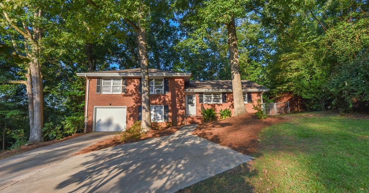 245 Robinhood Court Athens GA 30606 ListReports